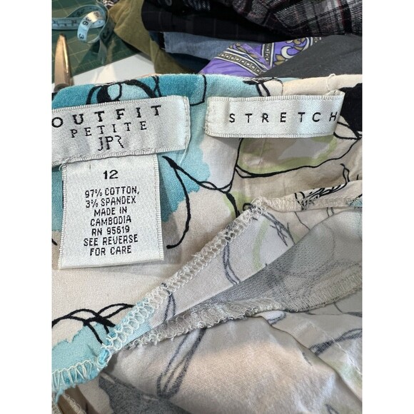 Outfit Petite Floral Skirt Size 12 - Picture 5 of 5